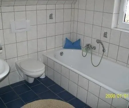 Mit Umfriedetem Garten Und Terrassen Holiday home *